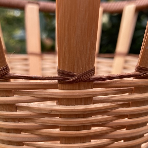 PLANTER BASKET Natural Woven Tall Planter Flower Pot Basket with Base 10.25 in - Picture 9 of 11